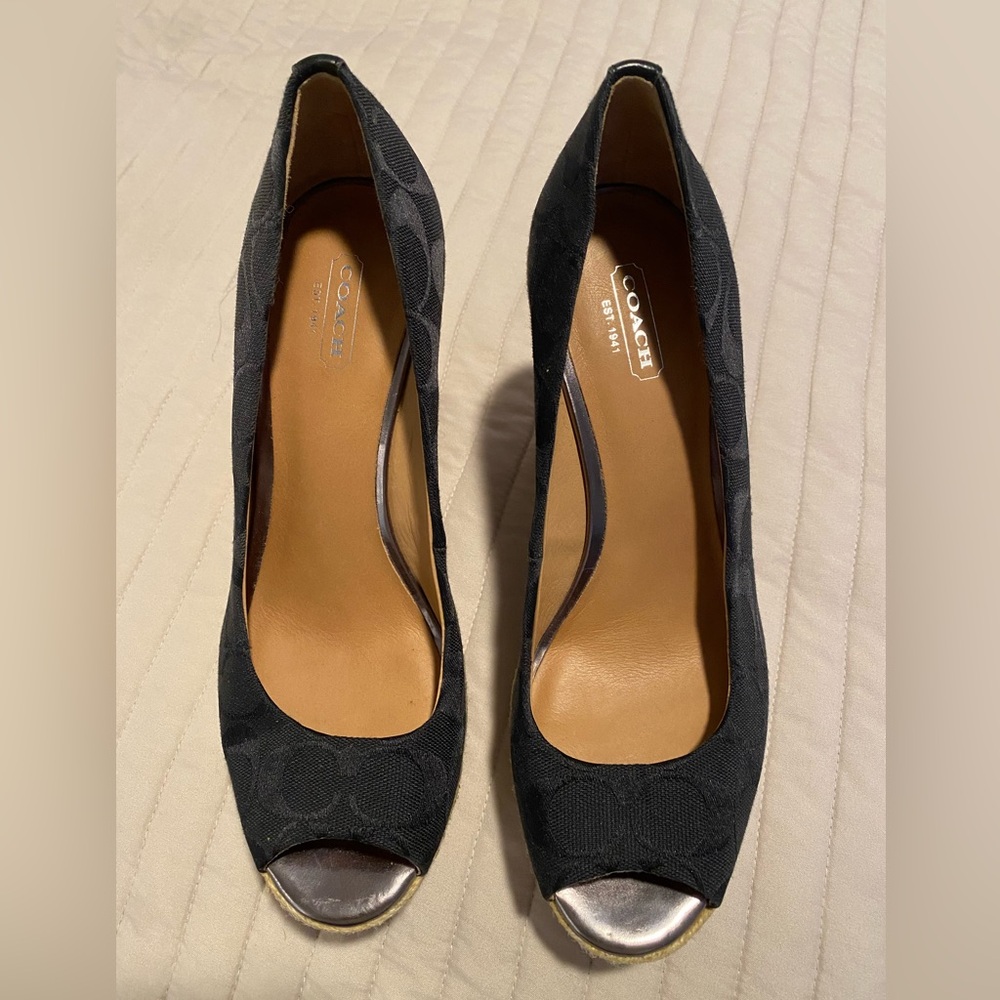 COACH Signature Wedge - SZ.9